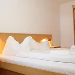 Hostel Self-check In Seeglueck Portschach am Woerthersee