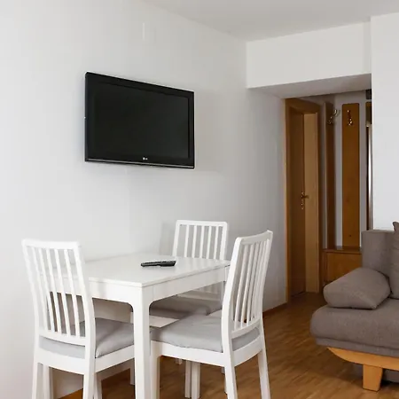 Hostal Self-check In Seeglueck Pörtschach am Wörthersee