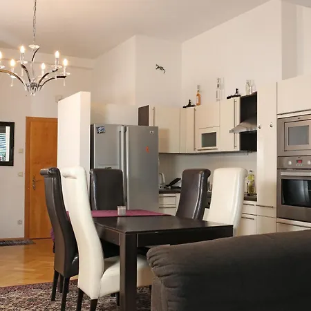 Self-check In Seeglueck Hostal