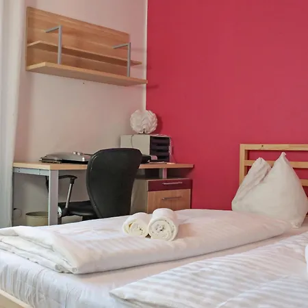 Self-check In Seeglueck *