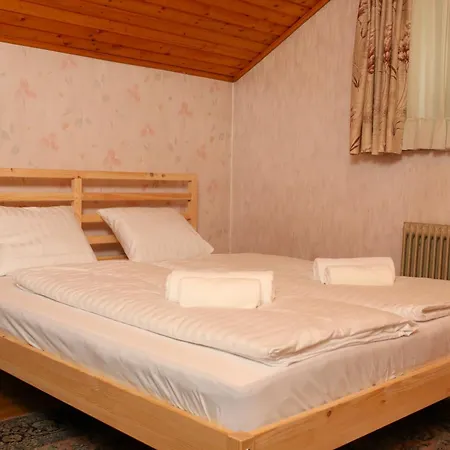 Self-check In Seeglueck Hostal *