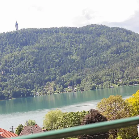 Self-check In Seeglueck Hostal